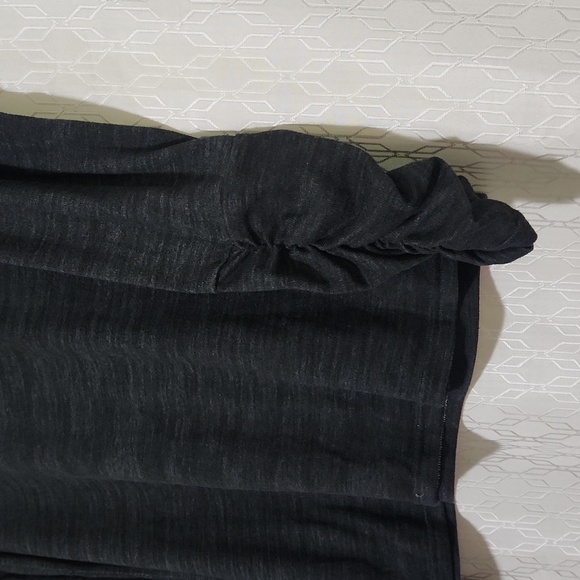 Muk Luks Rouched SleeveTop TL - Picture 2 of 14